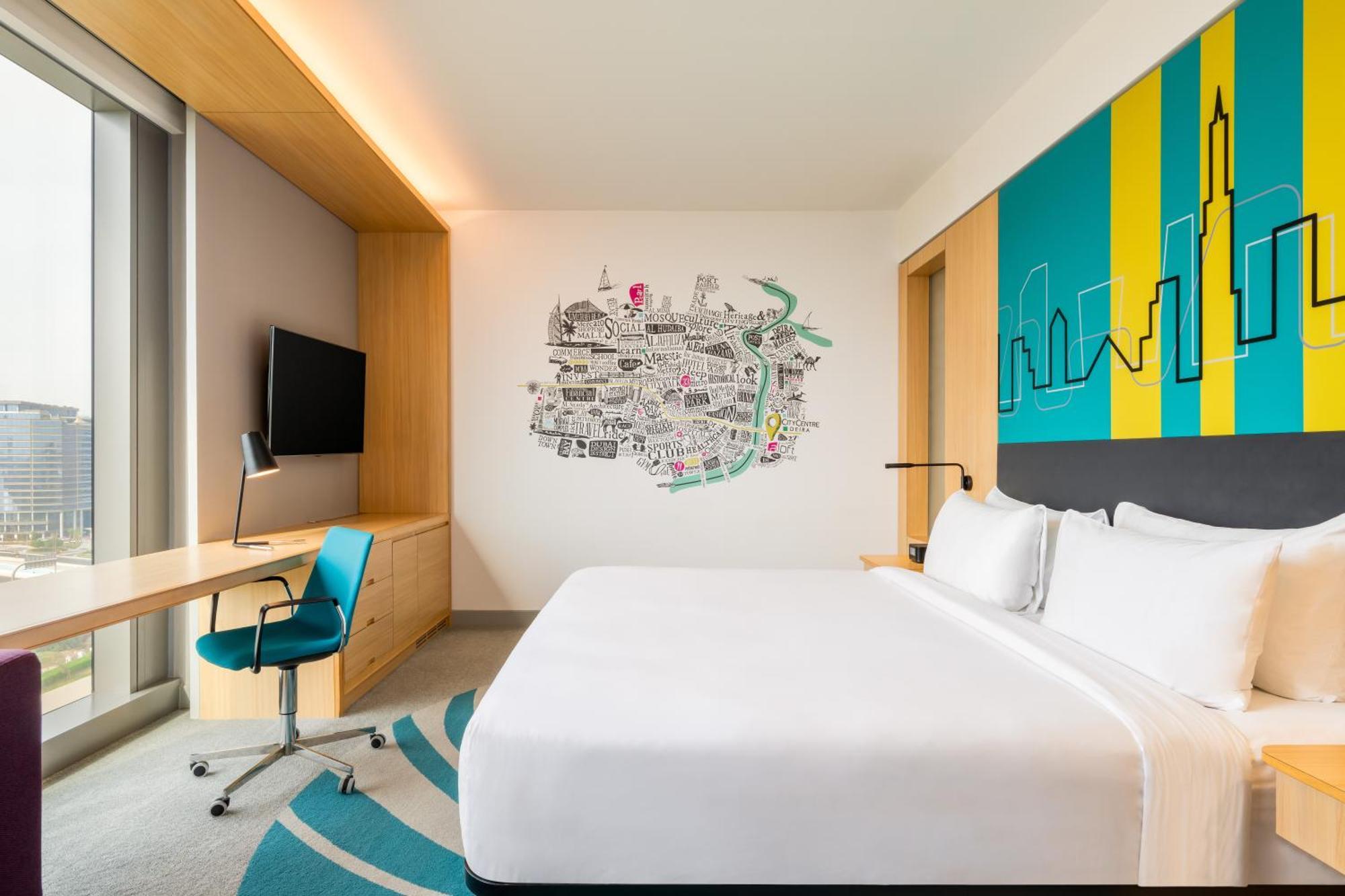 Savvy Room Guest room 1 King Golf &Creek view view